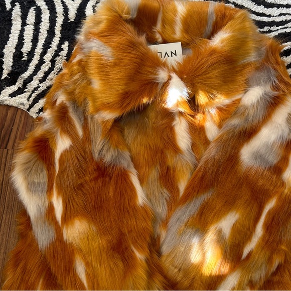 NVLT Faux Fur Coat Size L NWT - Picture 5 of 8